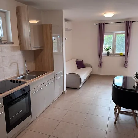 Apartment Sbay Omišalj