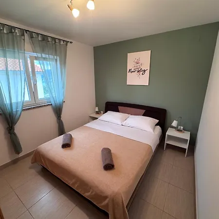 Apartment Sbay *