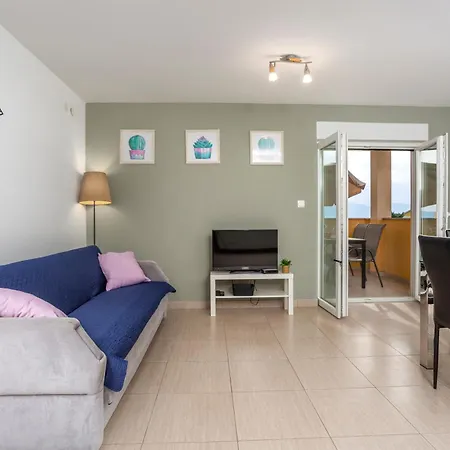 Sbay Apartment *