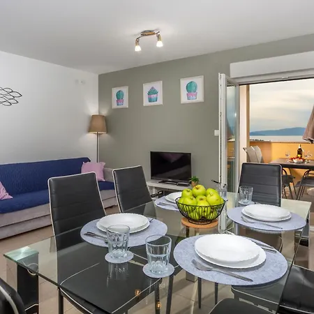 Apartment Sbay Omišalj