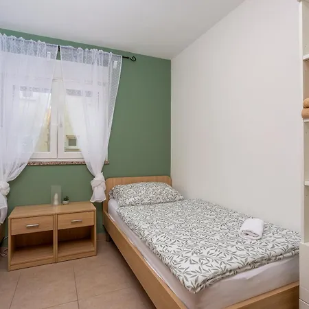 Sbay Apartment *