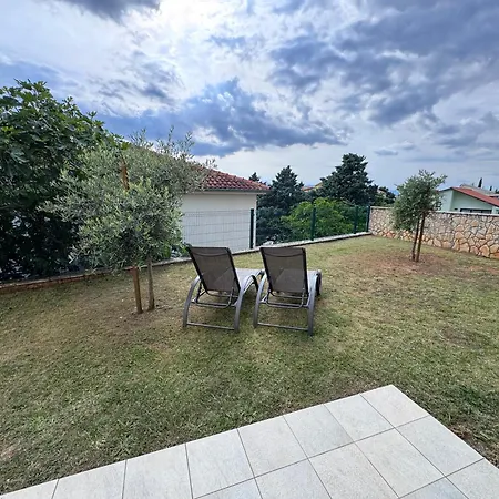 Sbay Apartman Omisalj