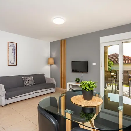 Apartament Sbay *